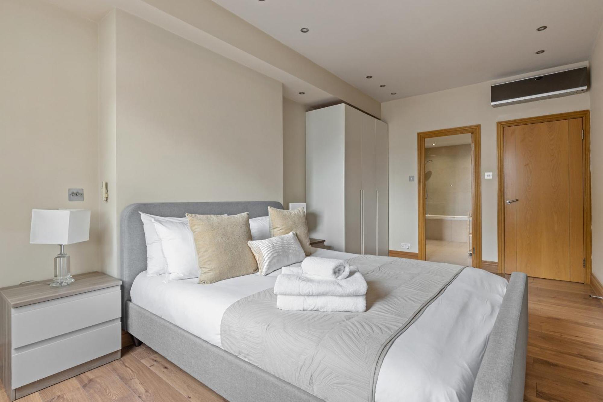 Enchanting Hideaway - La Reserve South Kensington London Eksteriør billede